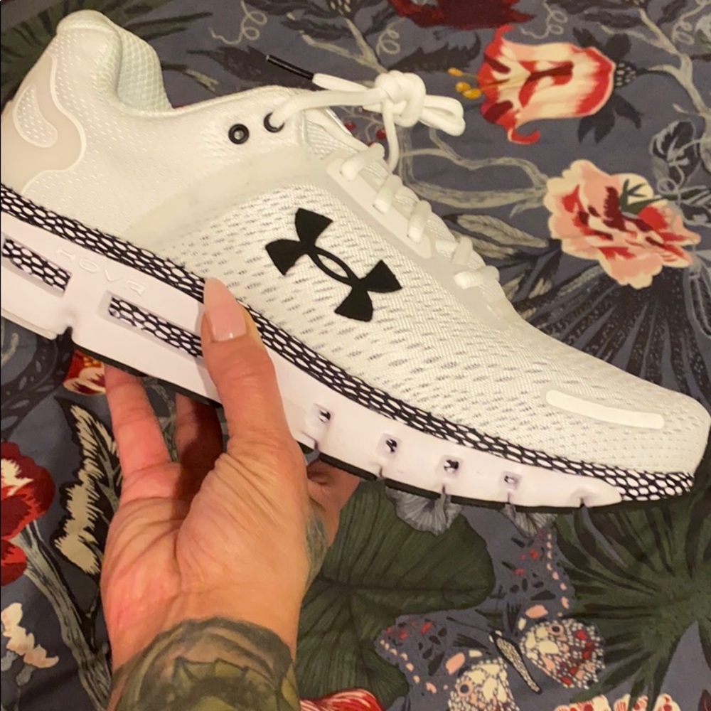 UA Mens Sneaker